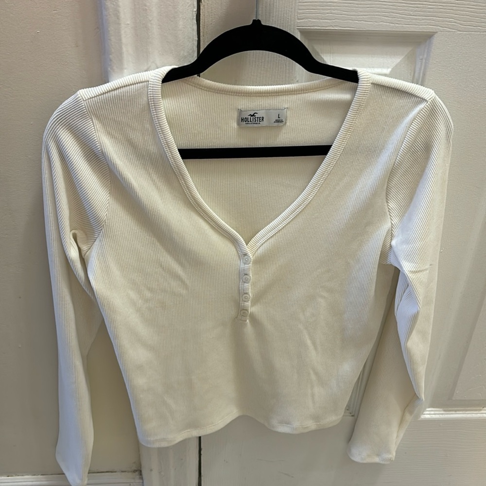 White Hollister top